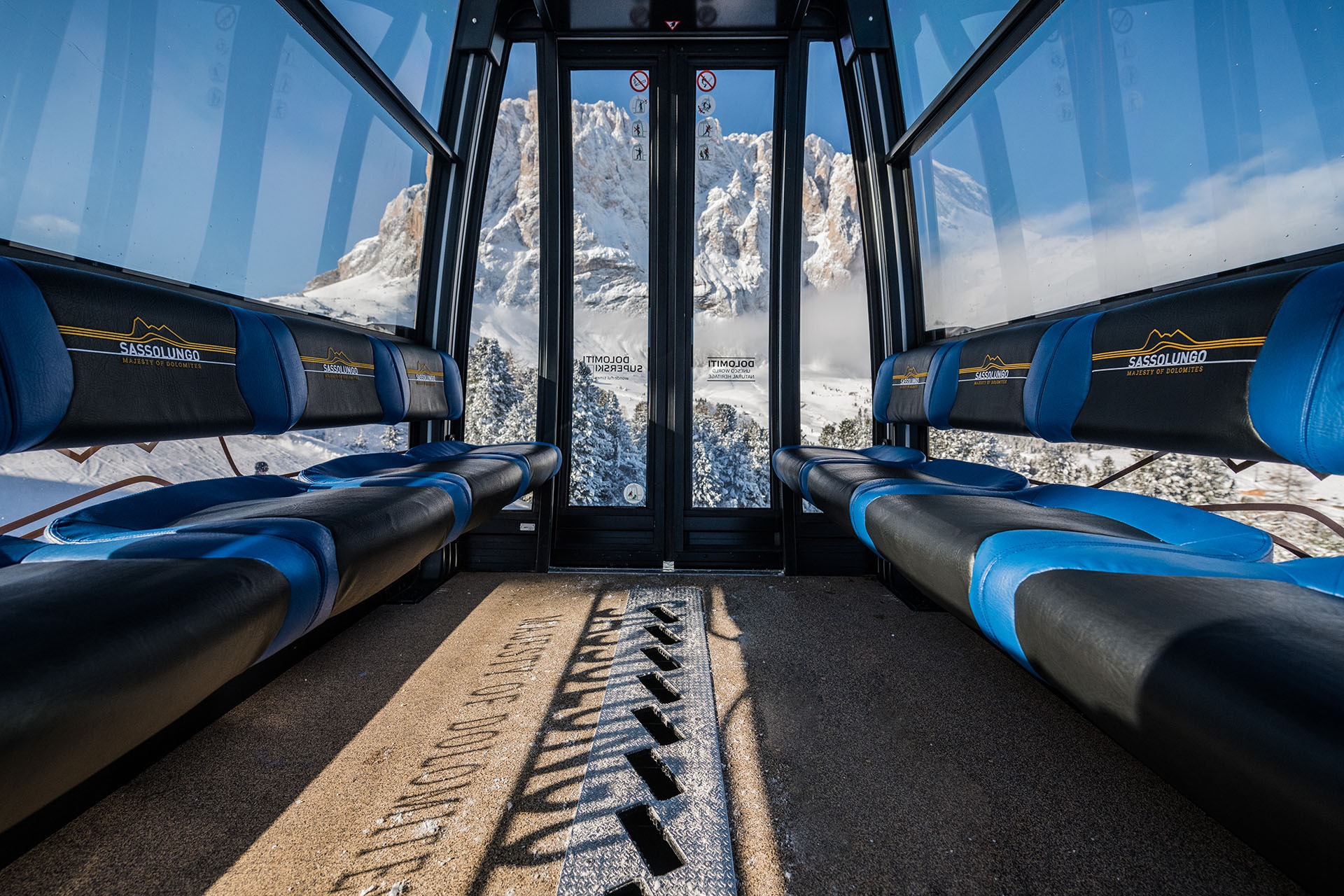 Eine Seilbahn von Innen.